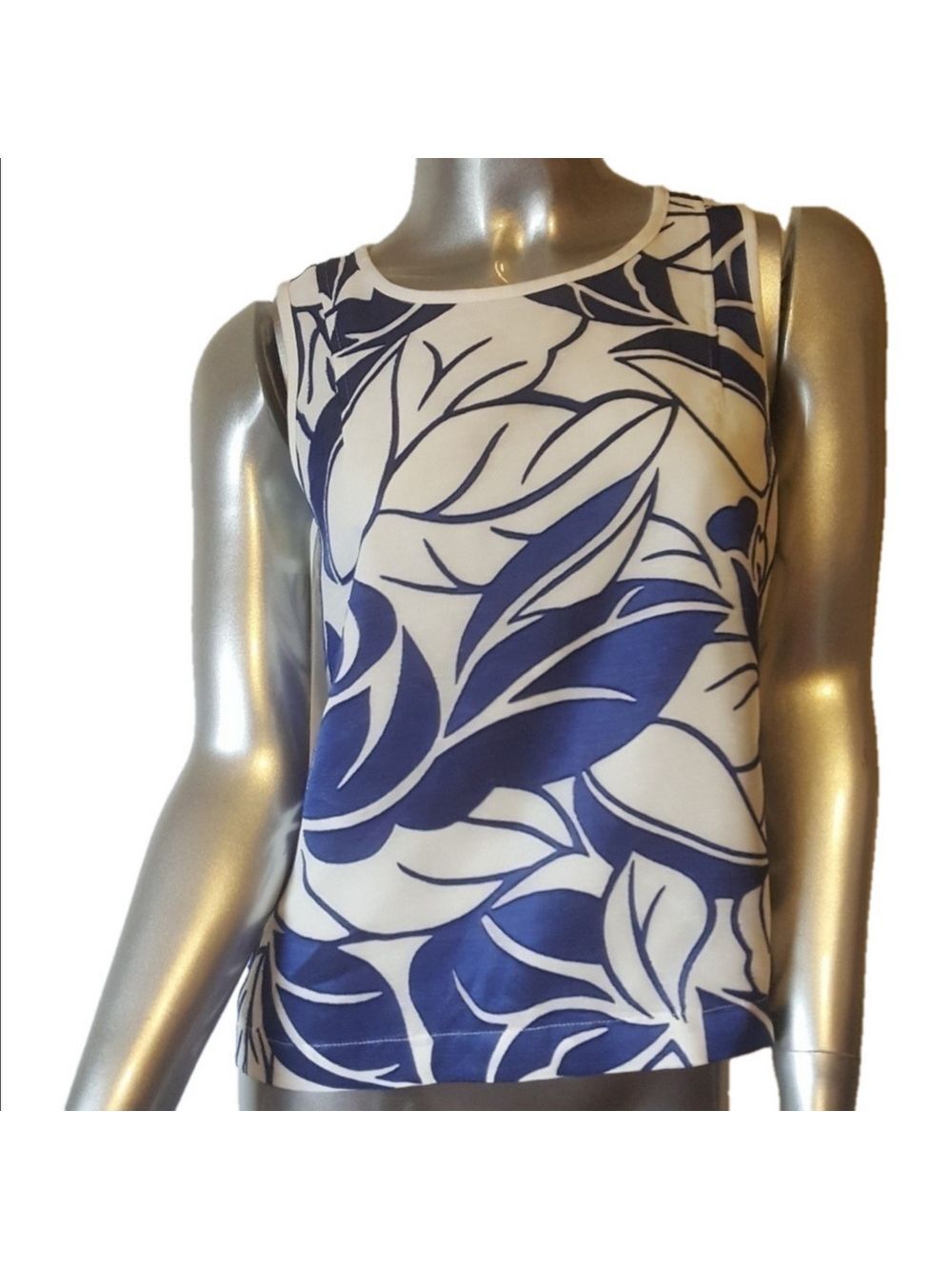 1.STATE White Blue Floral Open Back Top Small